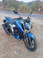 TVS Apache RTR 160 4V SMARTXCONNECT